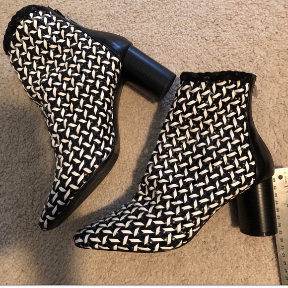 Zara Shoes - NWOT Zara Woven Booties